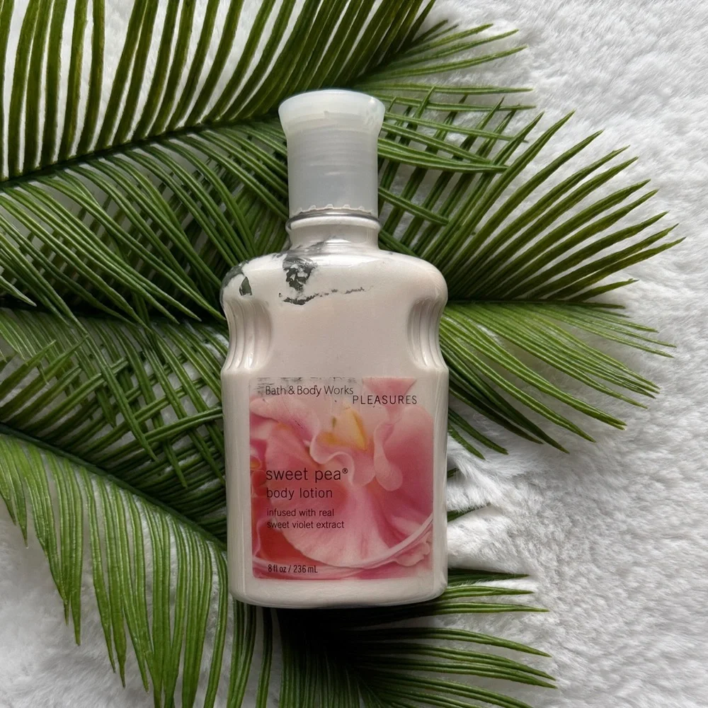 Vintage Bath & Body Works Sweet Pea Lotion